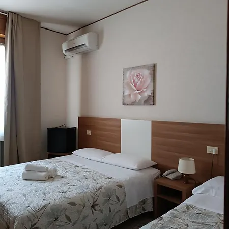Hotel Mucciolini